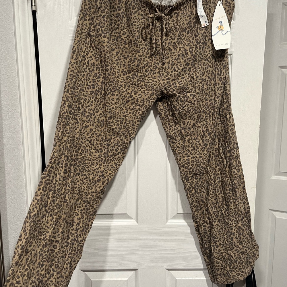 Leopard-Print Drawstring Pants in Brown and Black
